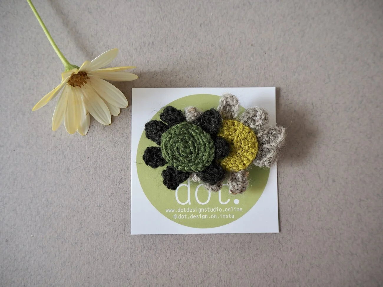 GOST_Dot Design_Daisy brooch small green triple_6cm_low res.jpeg