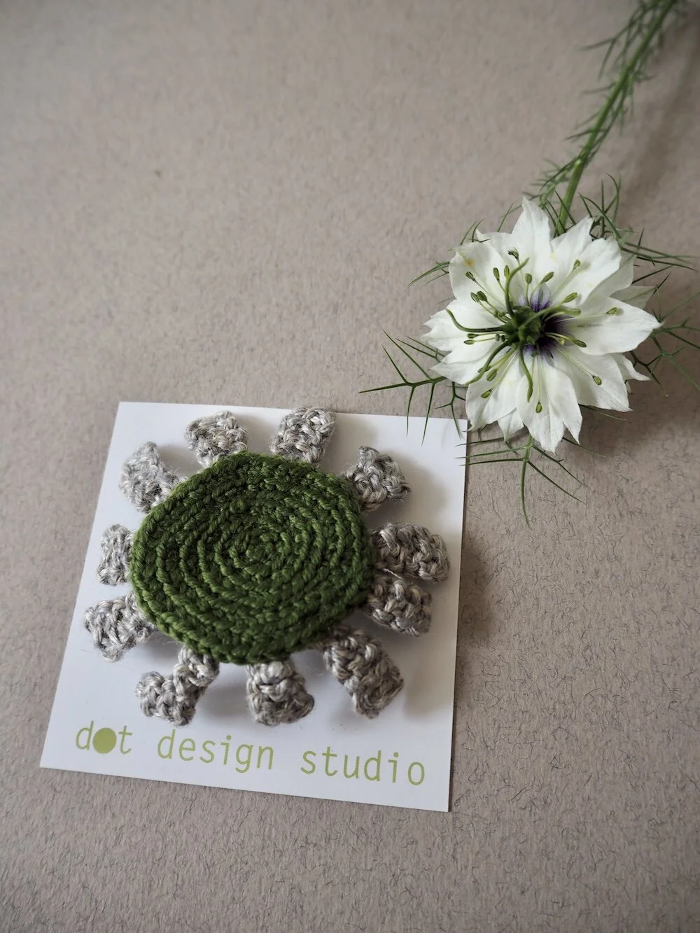 GOST_Dot Design_Daisy brooch small green_5.5cm_low res.jpeg