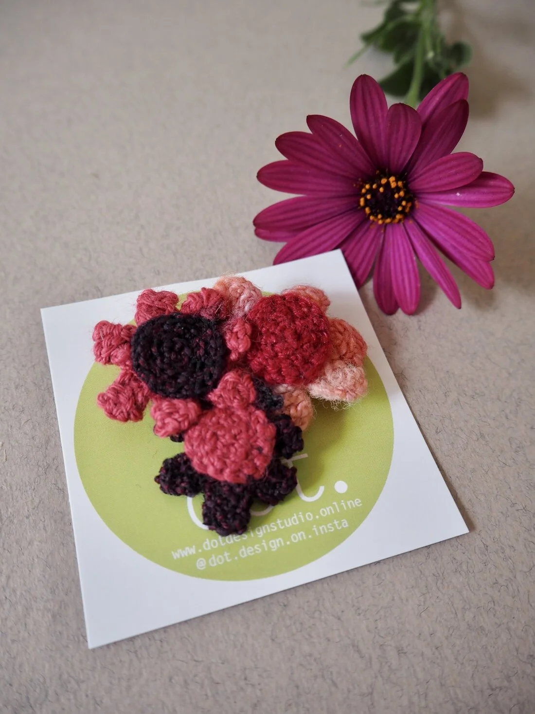 GOST_Dot Design_Daisy brooch small pink group of three_5cm_low res.jpeg
