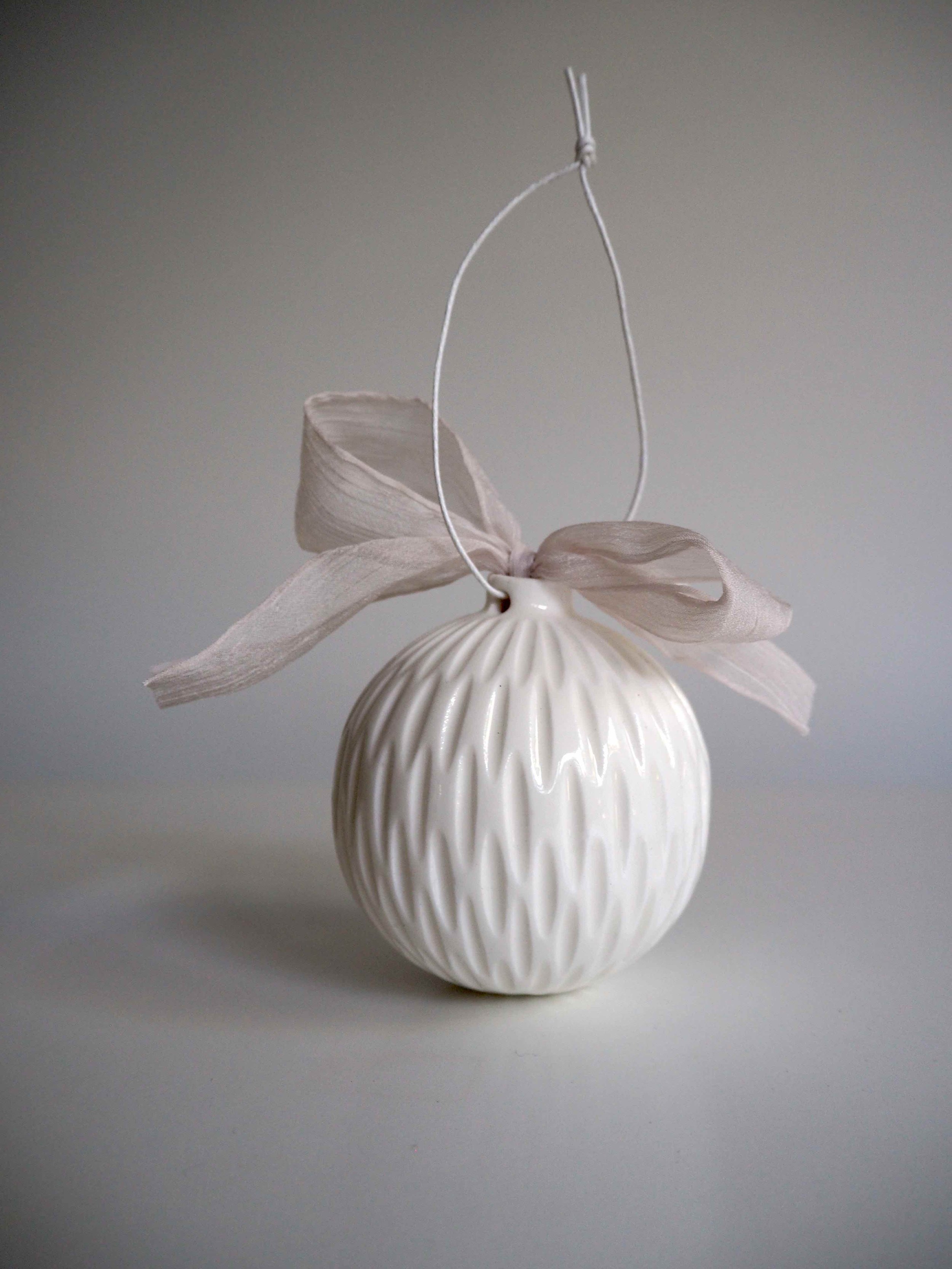 GOST_Lucy Ings_Bauble cream:white detail carved pattern_low res.jpg