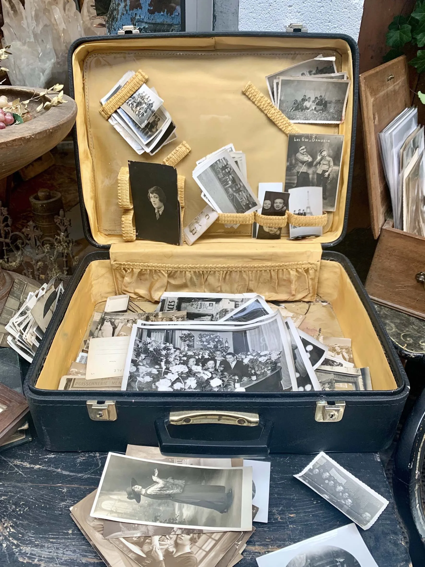 GOST_Melissa Hammond_Marche aux Puces 3_low res.jpg