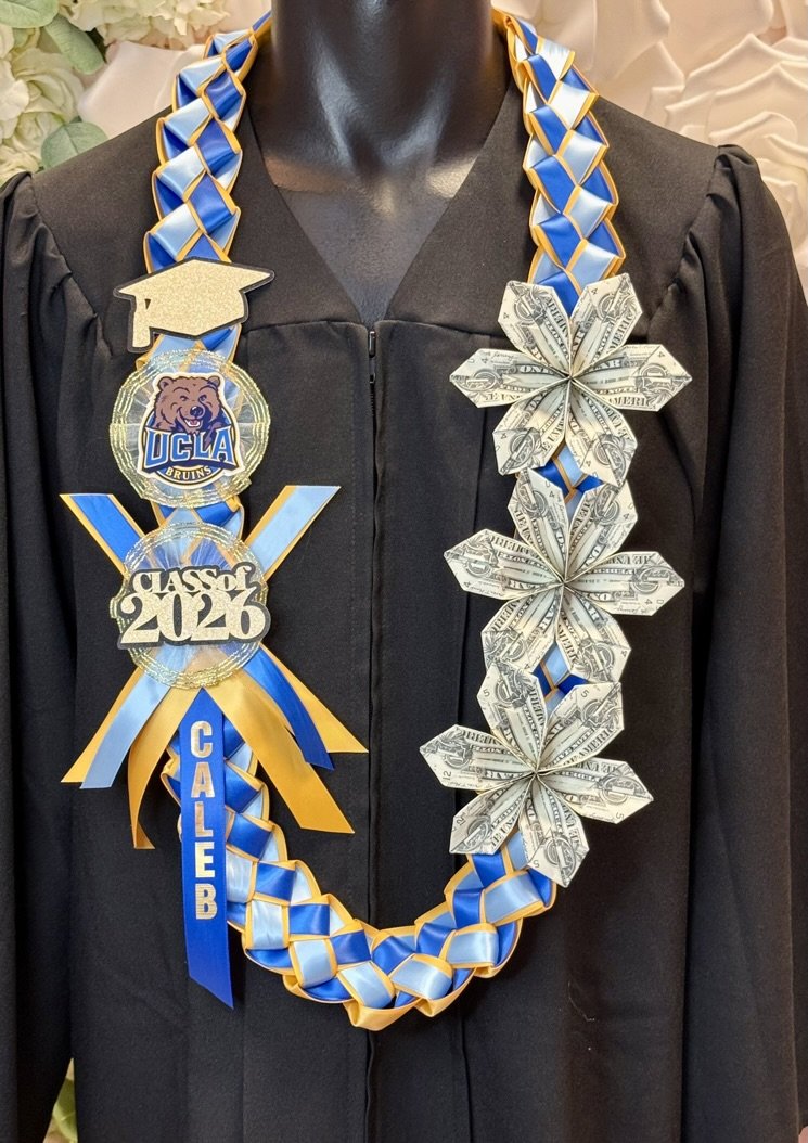 UCLA-Los Angeles Graduation Lei