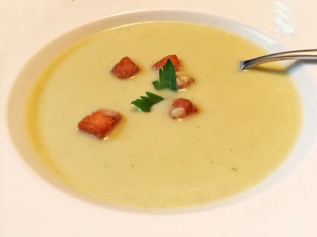 Seldersoepje met croutons
