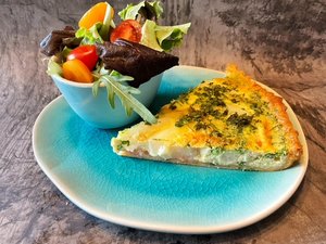 Quiche met asperges en gerookte zalm