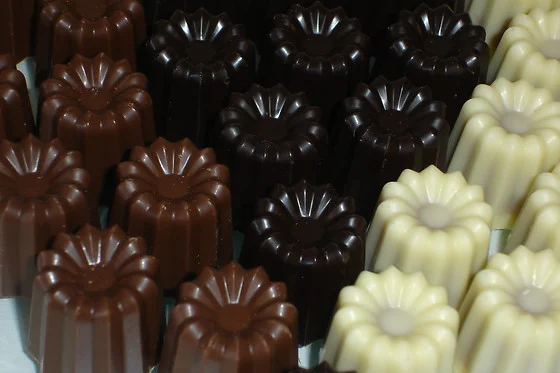 cannele-chocolat-gourmandises-alienor-arcachon.jpg
