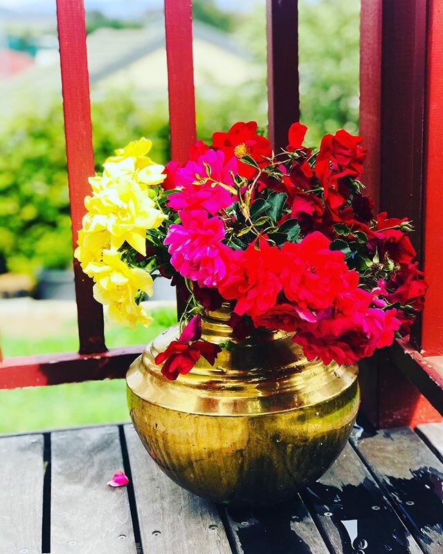 &ldquo;The soul becomes dyed with the color of its thoughts.&rdquo; ~Marcus Aurelius

#keepyourthoughtspositive #somanythingstodo #becreative #lookatthecoloursaroundyou #positivethoughts