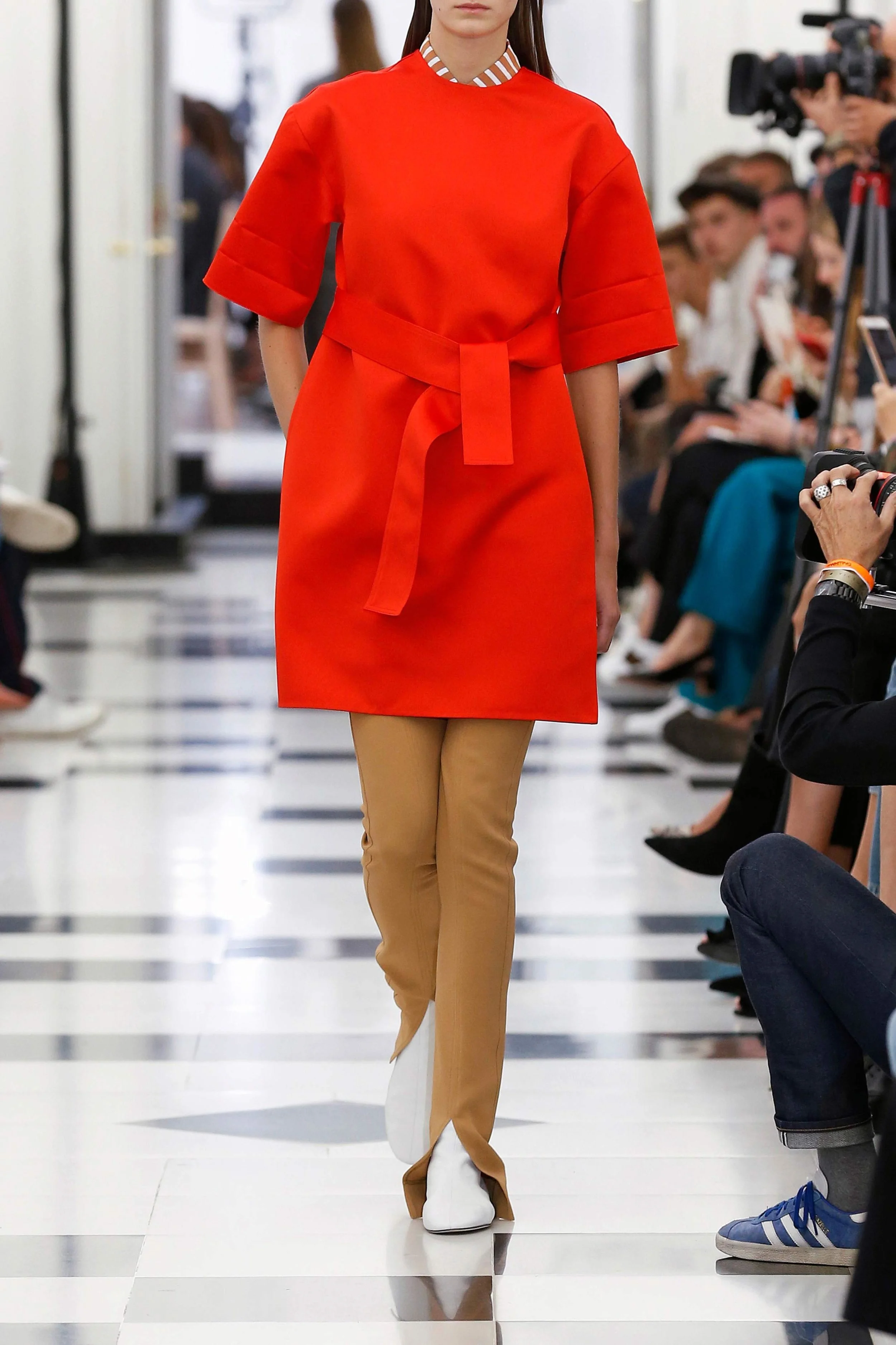Red-05-look-imaginealady-2018-London-Fashion-Week.jpg