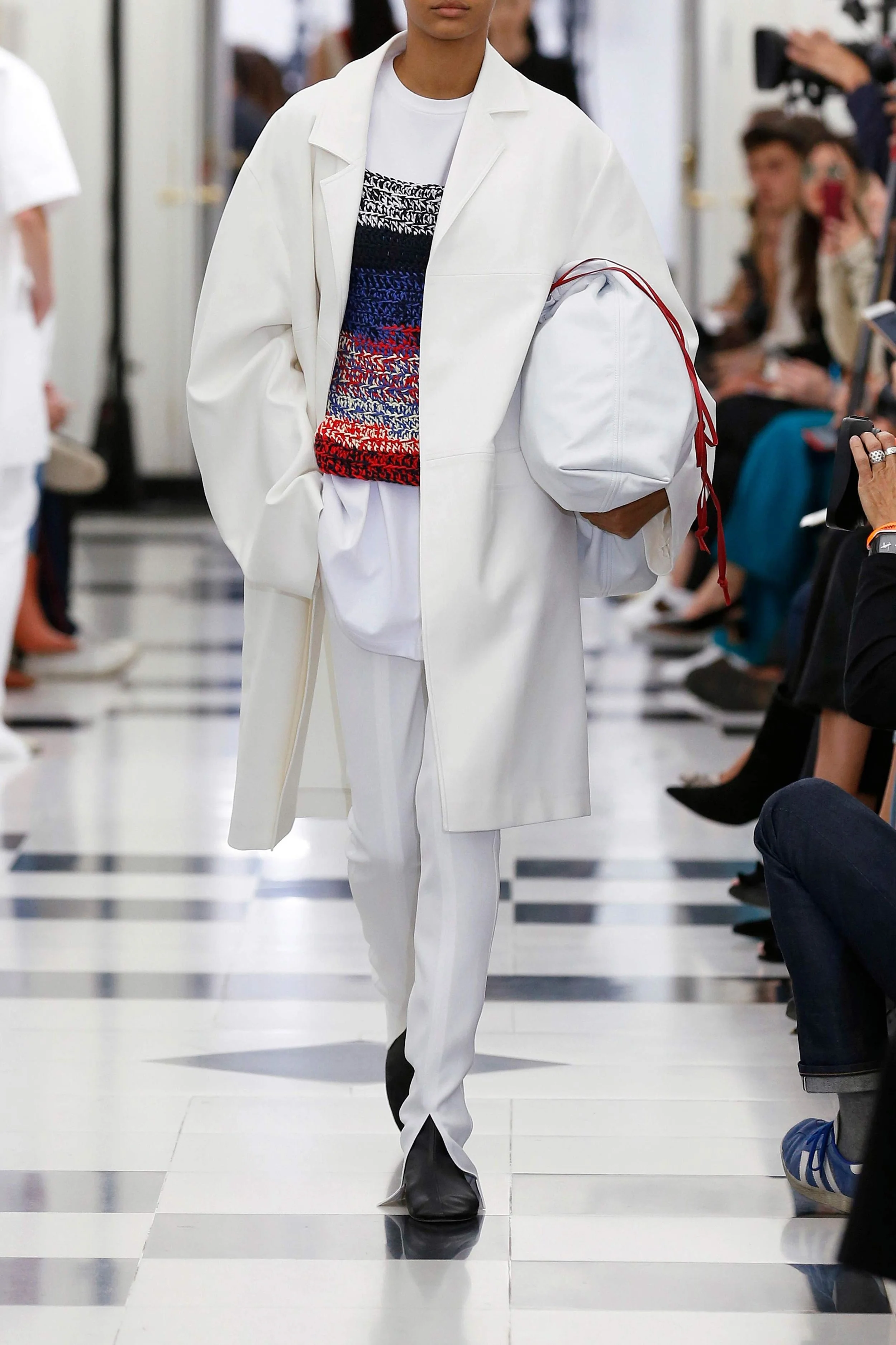 White-05-look-imaginealady-2018-London-Fashion-Week.jpg