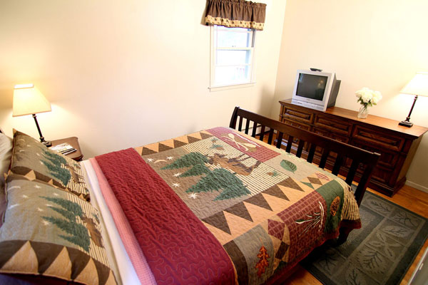 Hudson Hollow Bedroom