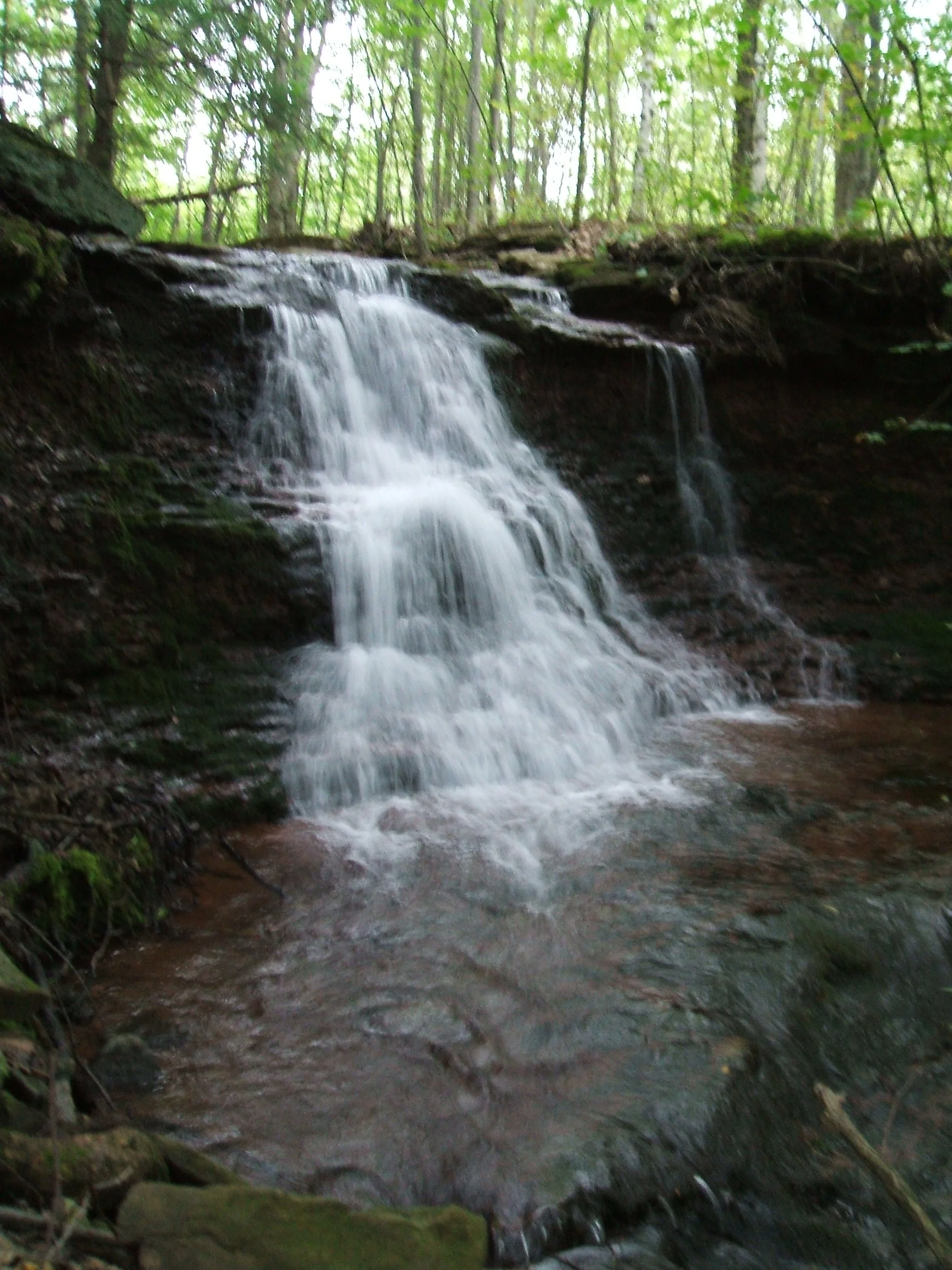 Catskill Lodge waterfall - Hunter Mountain Lodging
