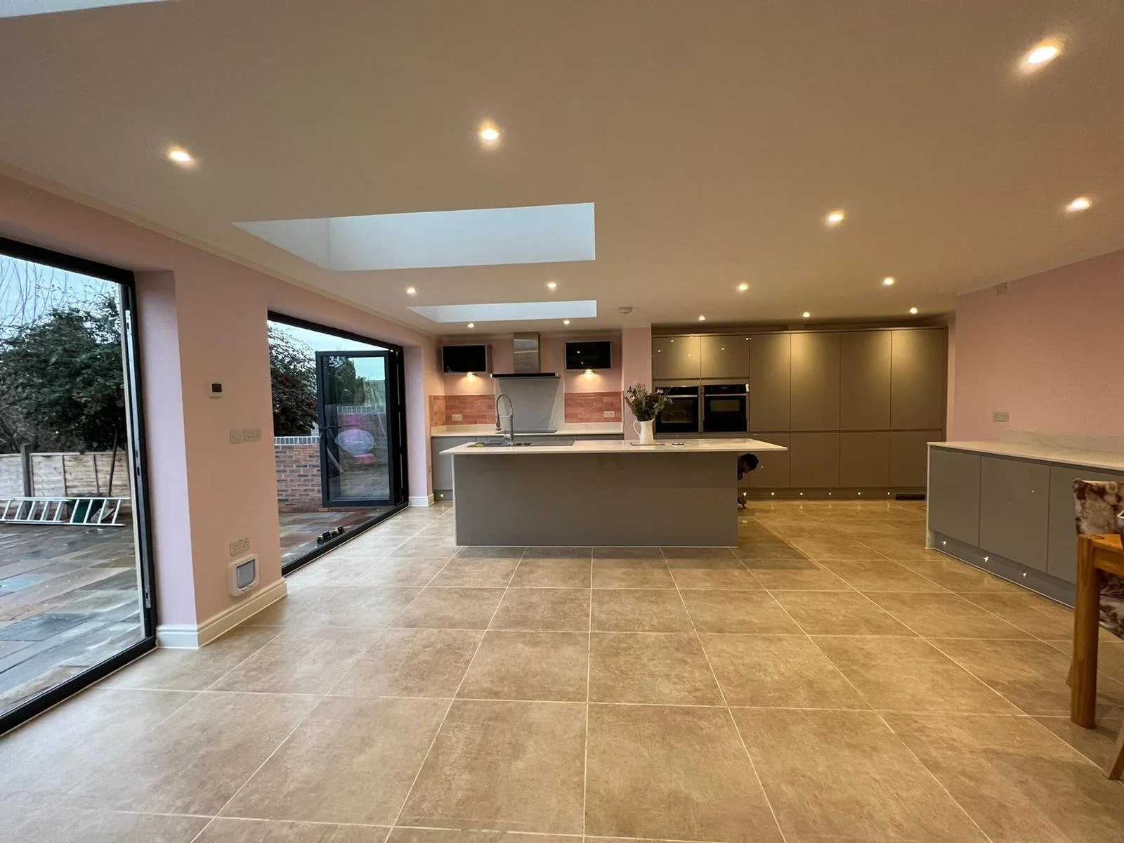 184 Botley Road - 2.JPG