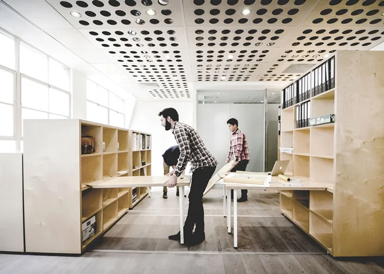 Офис Particular Architects 1.jpg