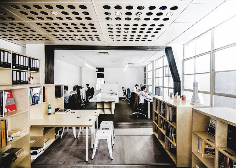 Офис Particular Architects 2.jpg