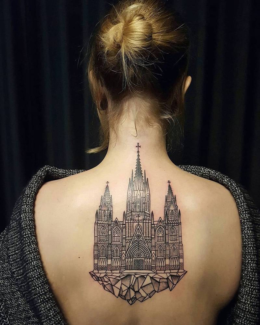  backneck tatoo gothic cathedral 