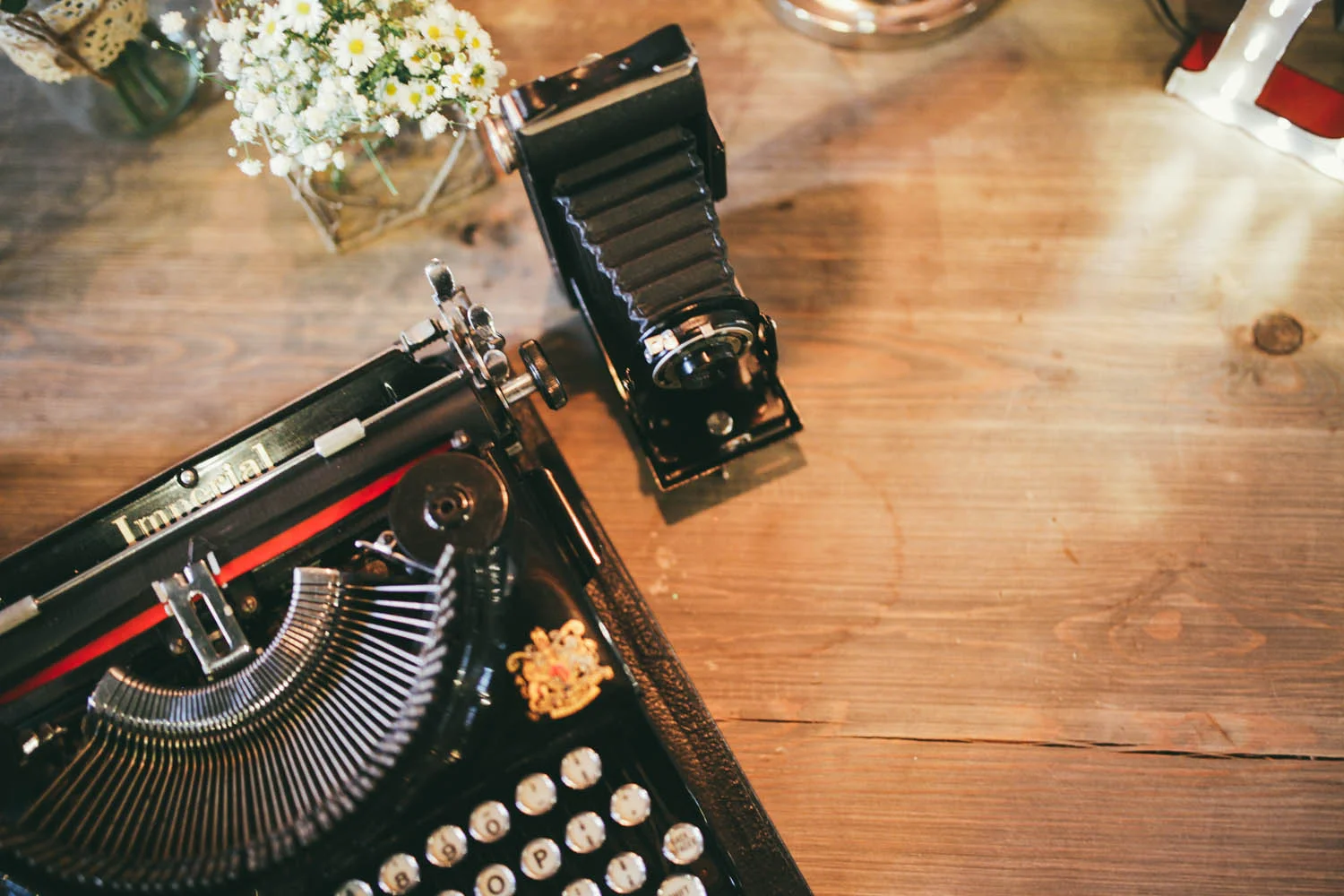 Vintage camera and typewriter