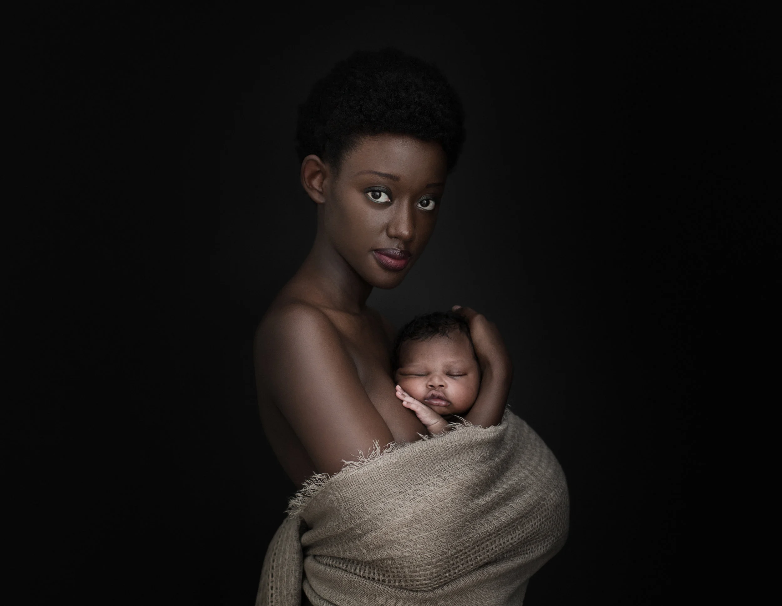 Lola Melani Newborn-8.jpg