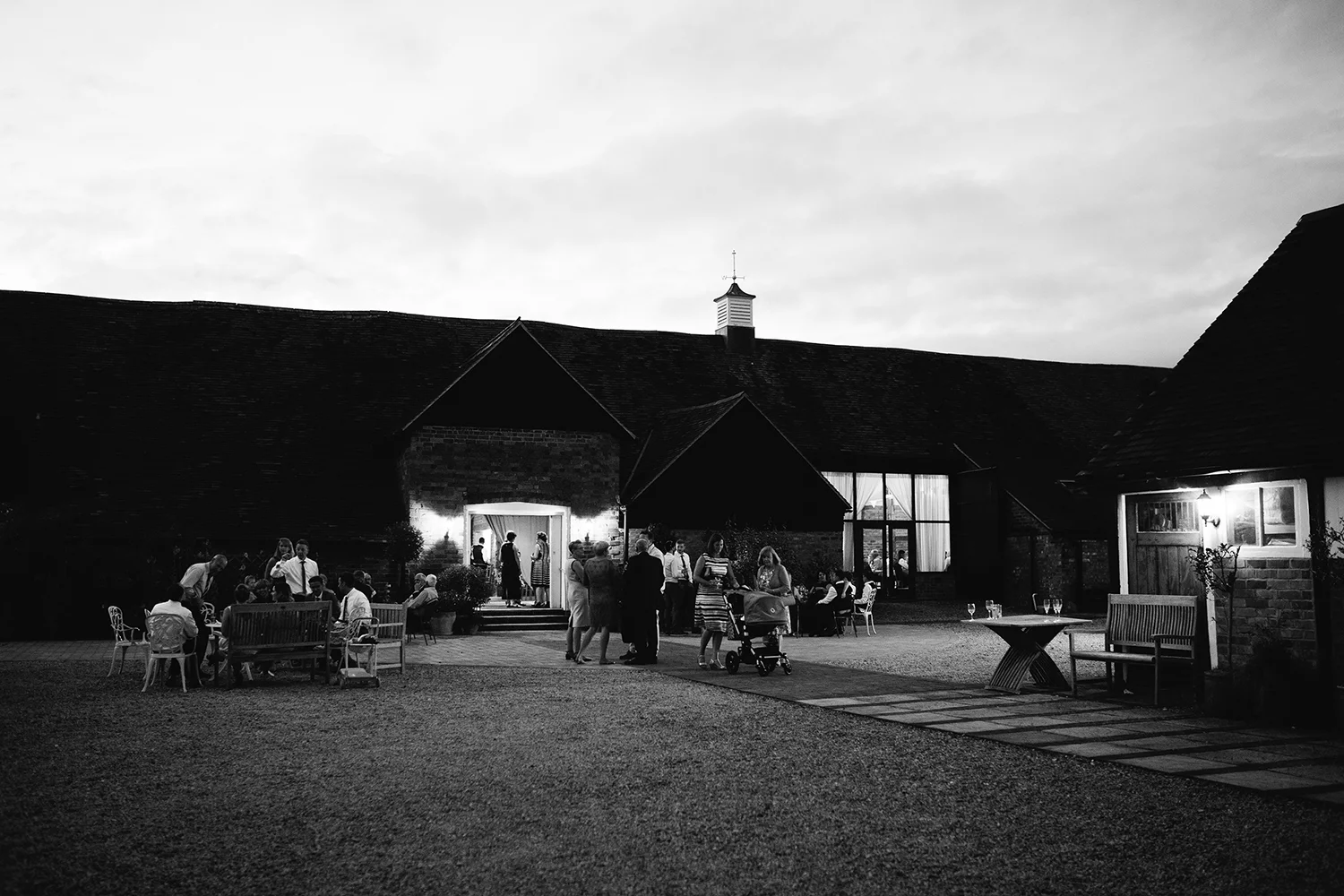 Wedding Photographer Worcester Springhill Barn 096.jpg