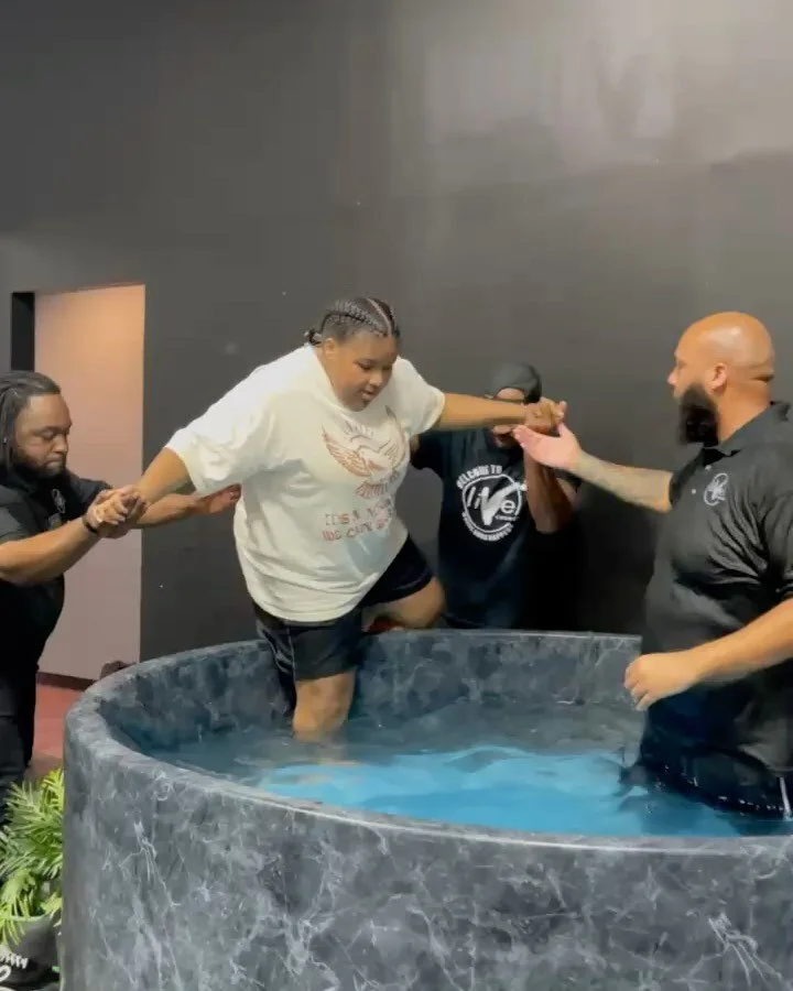 More baptisms this summer!! One at @live_orlando and the other on the beautiful beaches of Hawaii. Baptism is a washing that symbolizes all of God&rsquo;s promises and sets one apart as an official member of God&rsquo;s people. Rejoicing with you @th