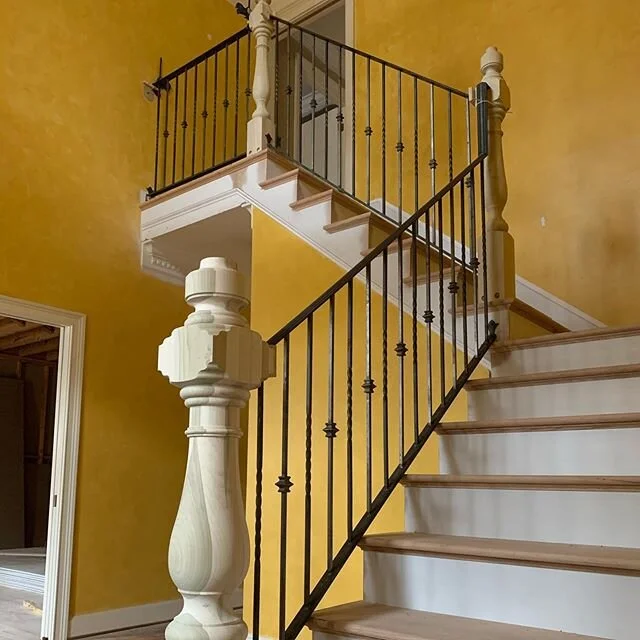 Waiting on a few rail tabs to arrive and then its off to my home boy @tinsleycustomcoatings to get some powder. #riseandrunsc #riseandrunstairworks #metalfab #yeahthatgreenville