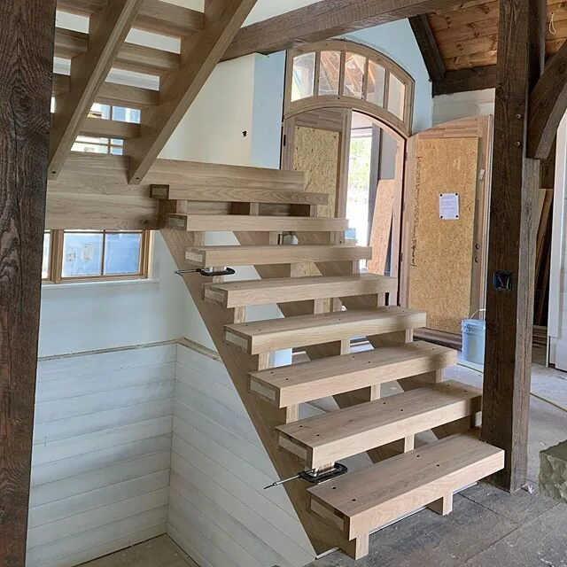 One of a kind timber staircase. 4&rdquo; Thick White oak treads, 3&rdquo; stringers with 3/4&rdquo; rebar. A perfect accent for this rustic home in the Cliffs Reserve. 
#riseandrunsc #riseandrunstairworks #thecliffscommunity #rusticstairs #timberstai