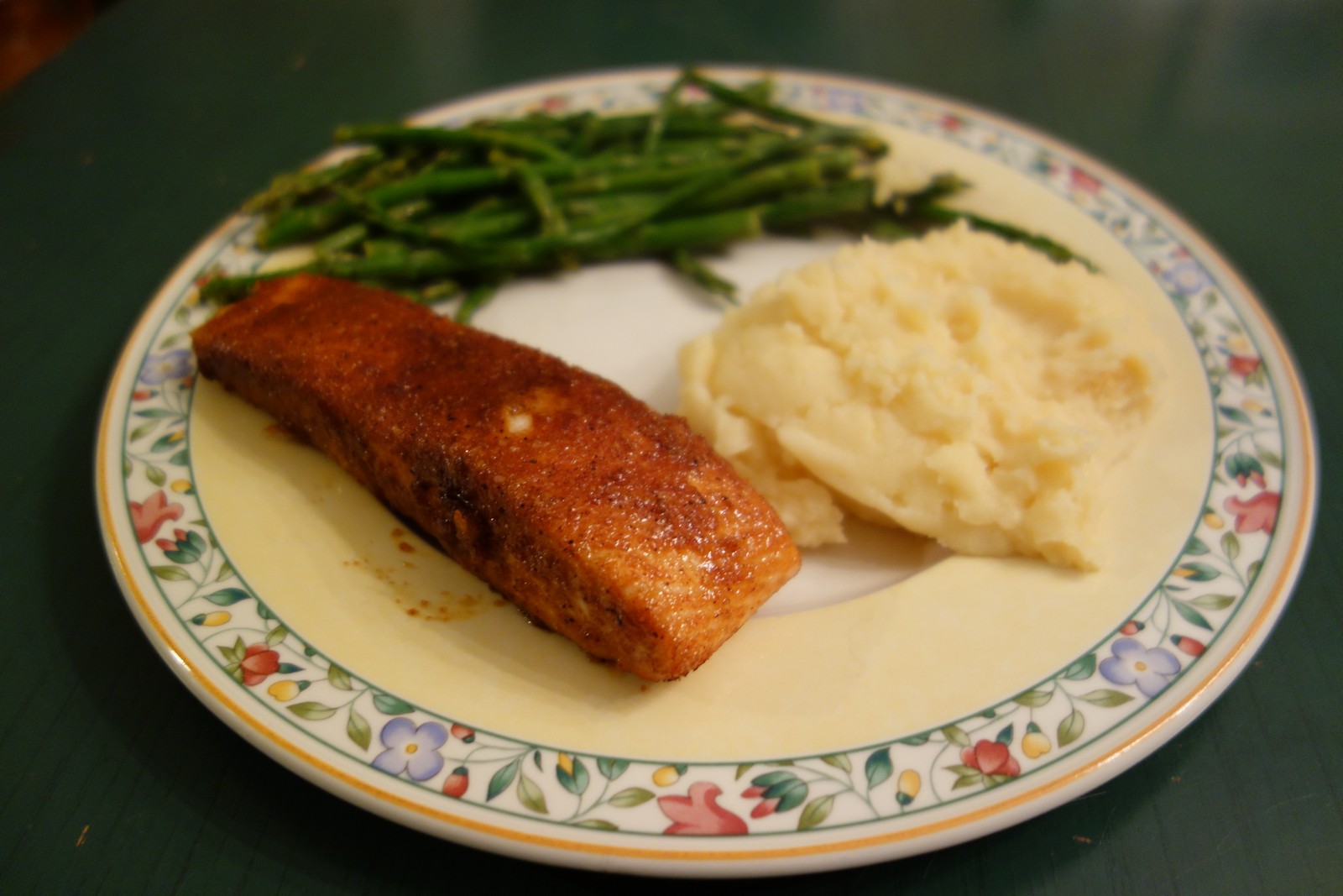 Goes great with mashed potatoes. or, just serve with a salad for a low-carb meal. Also good for leftovers.