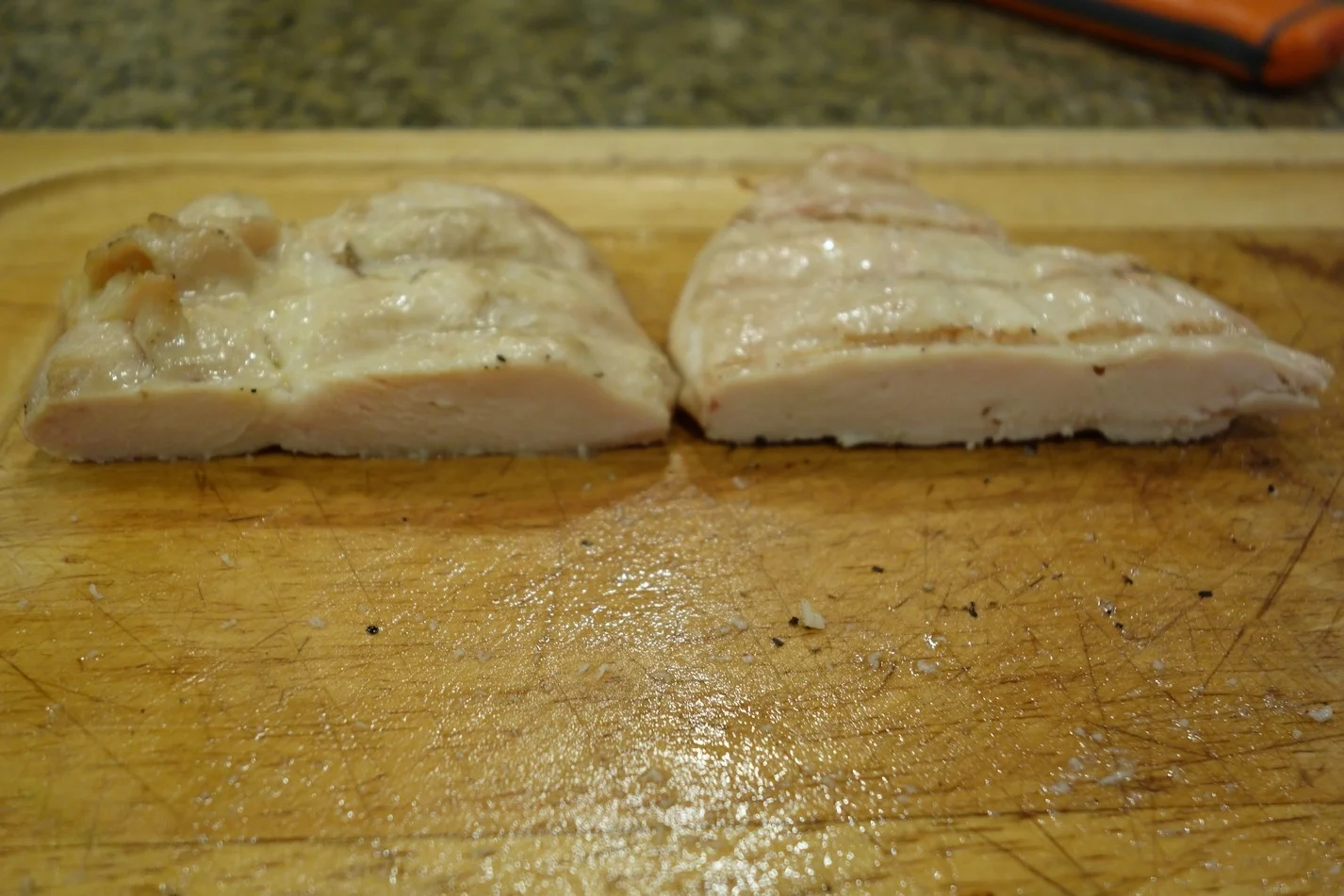 Here are the thinner Amish breasts, wet-brined on the left, dry-brined on the right. It's hard to see any difference in thickness, however the wet-brined breast was juicier and more pleasing overall.