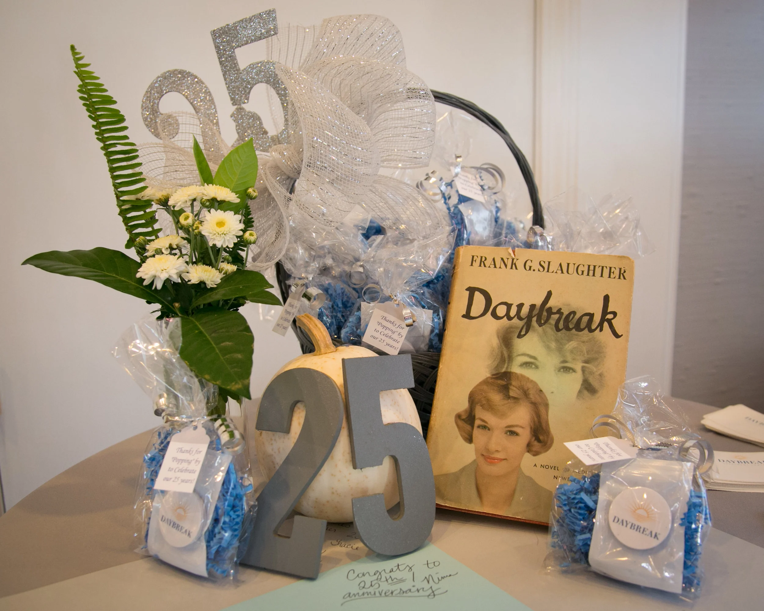 decor1.jpg