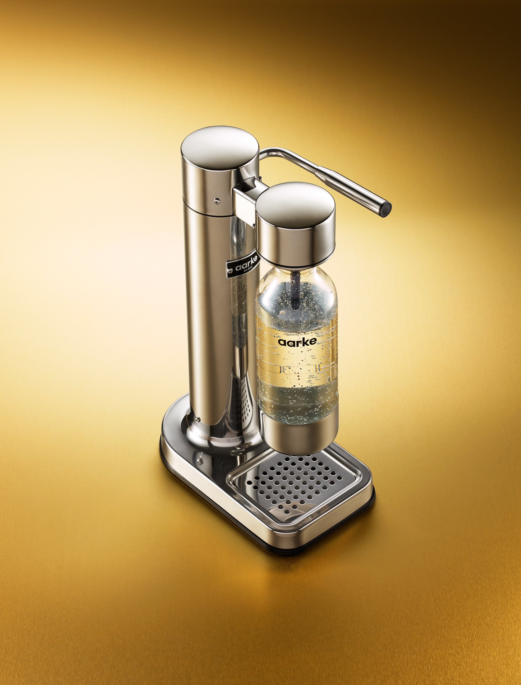 940_GIFTING_Luxury_AarkeSodaStream_WIP.jpg