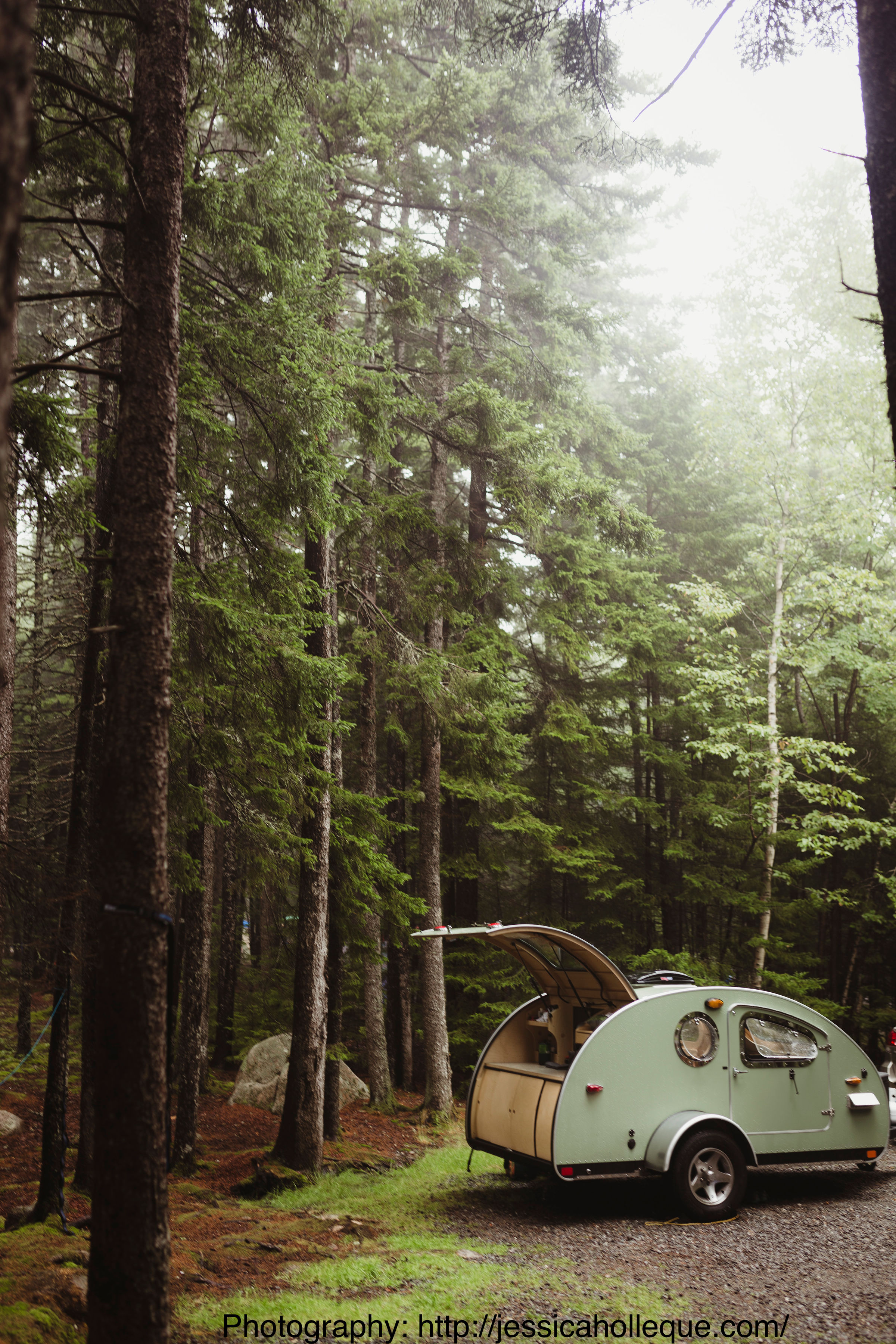 vistabuleteardroptrailers:holleque.jpg