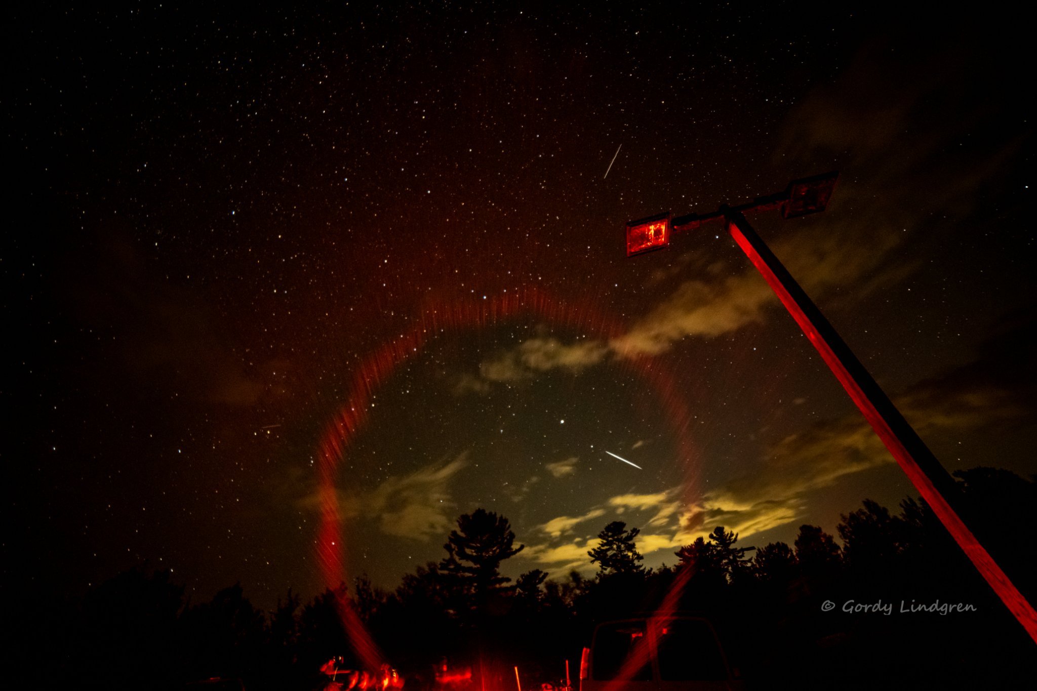 Gordy-Lindgren-Star-Party-Starlink.jpg
