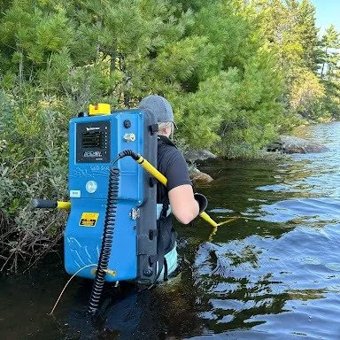 Applications are now open for the 2026 Voyageurs Field Fellows Program! 🌌🌲

Voyageurs Field Fellows gain hands-on, stipend-supported experience working alongside National Park Service and Voyageurs Conservancy staff in one of the most ecologically 