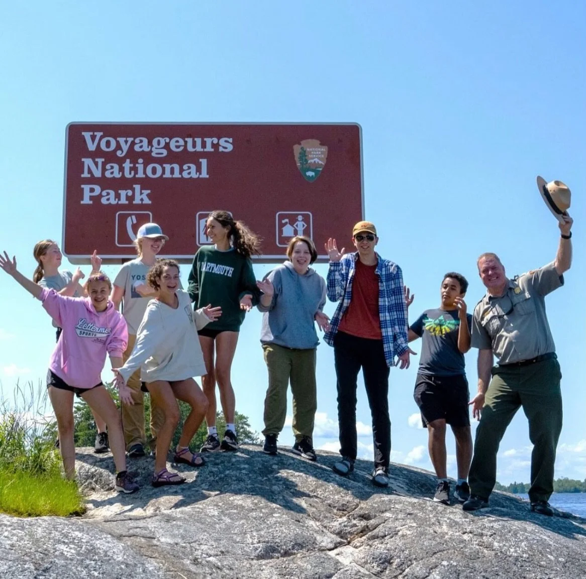 🌲📚Thousands of students. Hundreds of classrooms. One incredible national park. 

Founded on the belief that national parks are our greatest outdoor classroom, the Voyageurs Classroom now connects thousands of students each year to Minnesota&rsquo;s