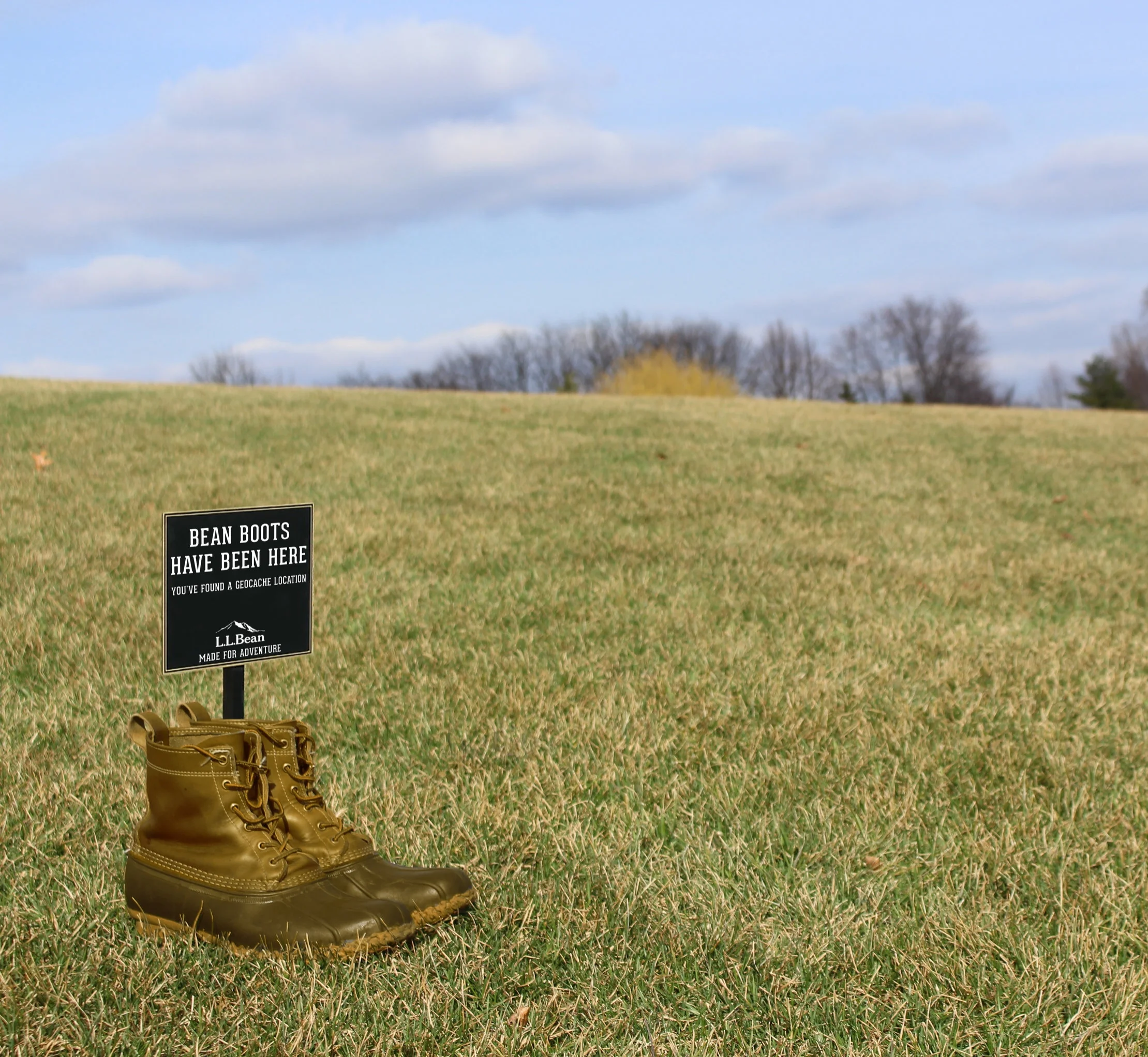 3D printed Bean Boot statues ready to be discovered.