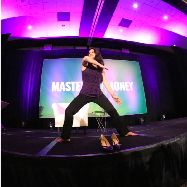 Shannon’s mission is to inspire thousands of lives in a positive healthy way, motivating people to be bold, uncomfortable, and take charge of their health.