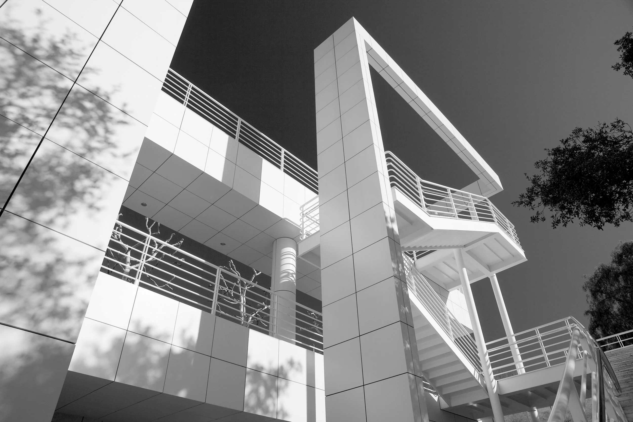 Gaszton_Architectural_Photographer_LosAngeles_Getty_Center_0361_bw.jpg