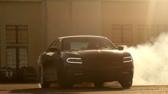 CHRYSLER "Live Fast"