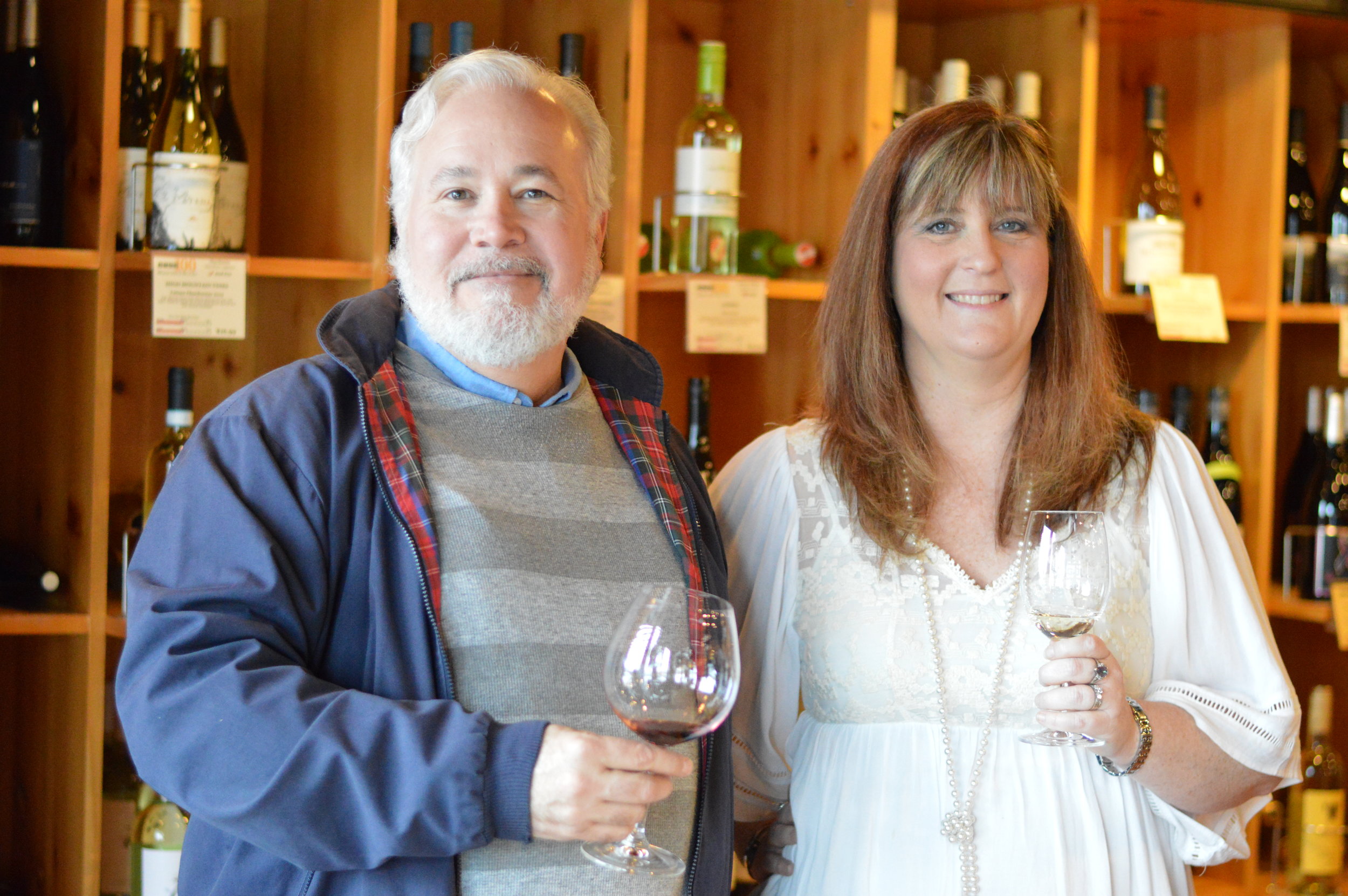 Owner of Vino 100 David Mott and President of Ardenti Global Service Learning Jennifer Young
