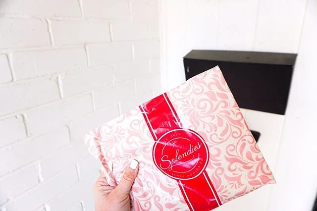 When you realize that you bought half of your undies over a decade ago and it&rsquo;s time to #adult... 🤦🏼&zwj;♀️
.
Thank you @splendies for creating a panty-subscription service that delivers 3 super cute pairs of panties each month and take one t