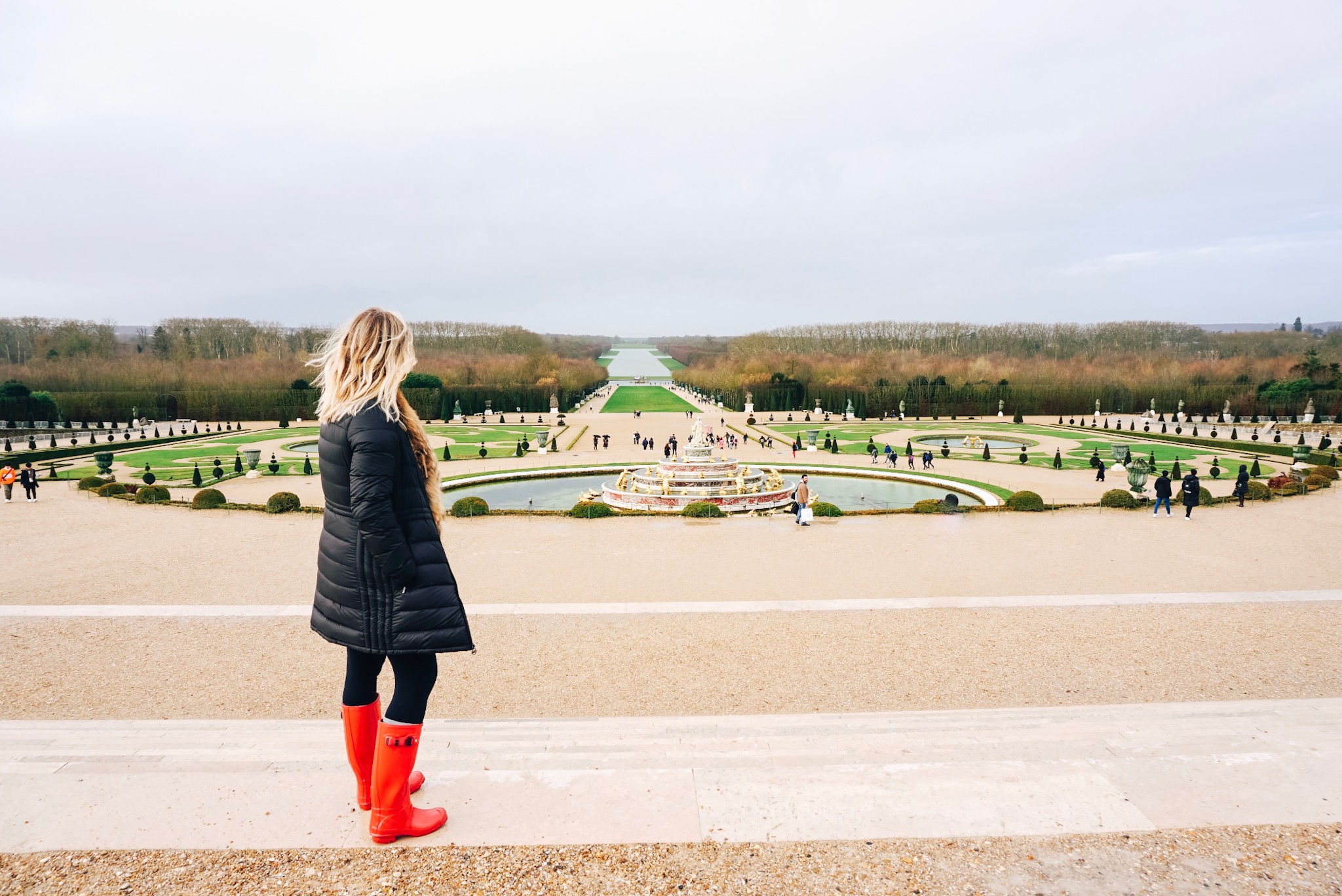 travel blogger paris.jpeg