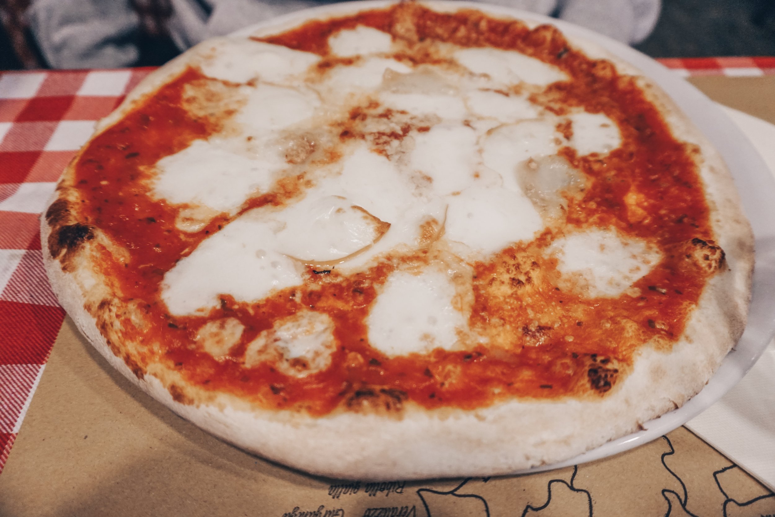 The Pizza looks like this and tastes even better. 