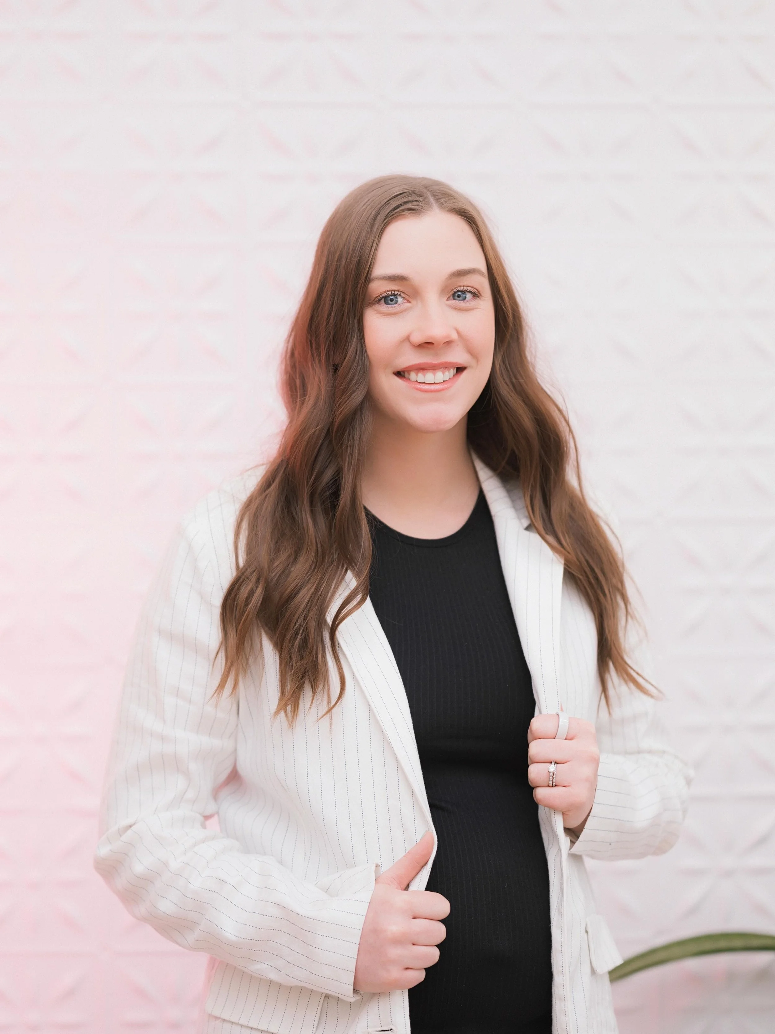 We are thrilled to introduce Breanna Fiene, Nurse Practitioner &amp; Aesthetic Injector ✨
&bull;

Hello!

I&rsquo;m Breanna. I am so excited to be a part of the Salty Blonde team and be offering these aesthetic services. 

Outside of the salon, I wor