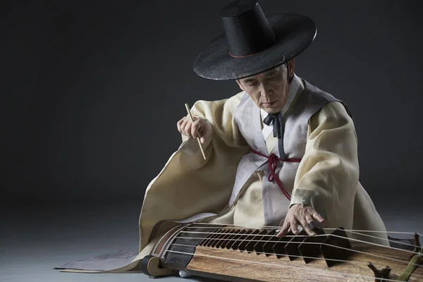 중요무형문화재 제16호 거문고 산조 예능보유자 김영재의 '집대성음'