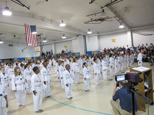 미 공립학교 태권도 수료식 격려
