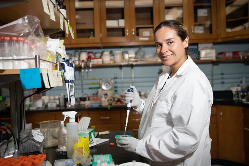 Buitrago-Delgado_Elsy-2019HHMI-HannaGray-Fellow-4821-CC.jpg