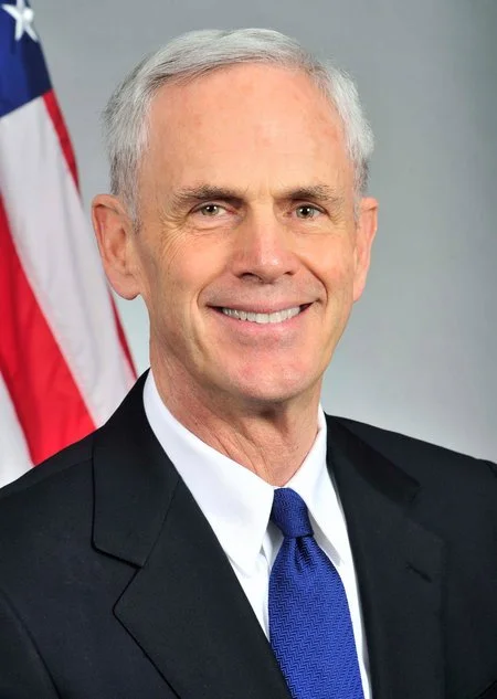 John E. Bryson (1943–2025)