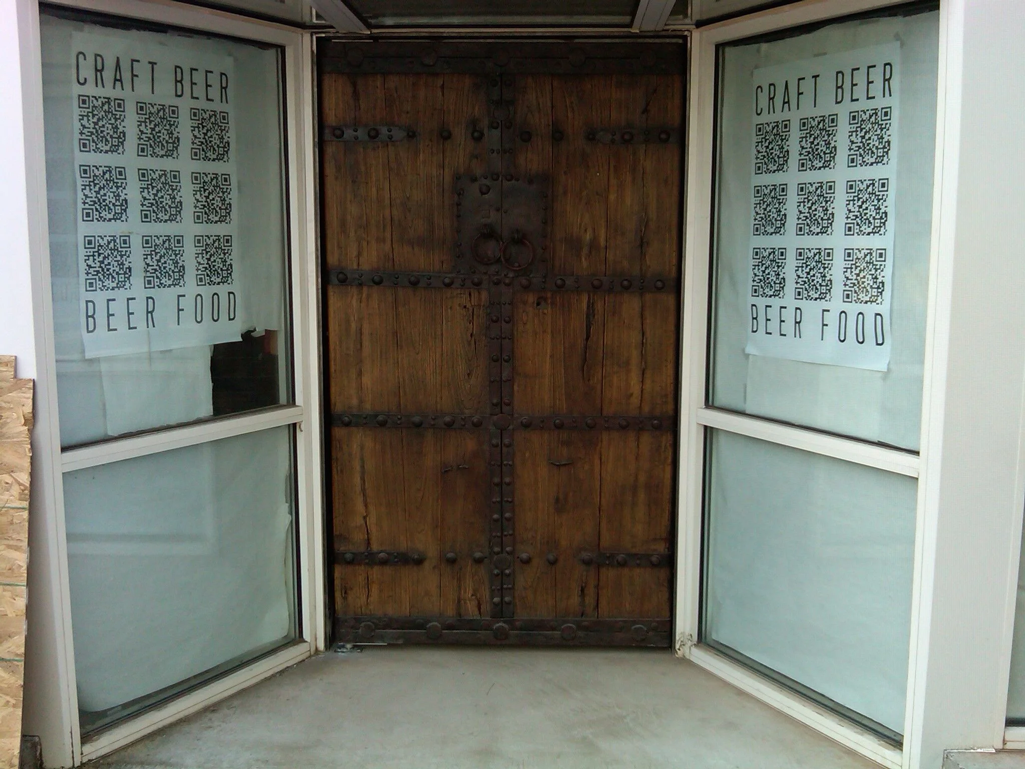 Growlers Pourhouse, Charlotte Nc — High Tide Hospitality