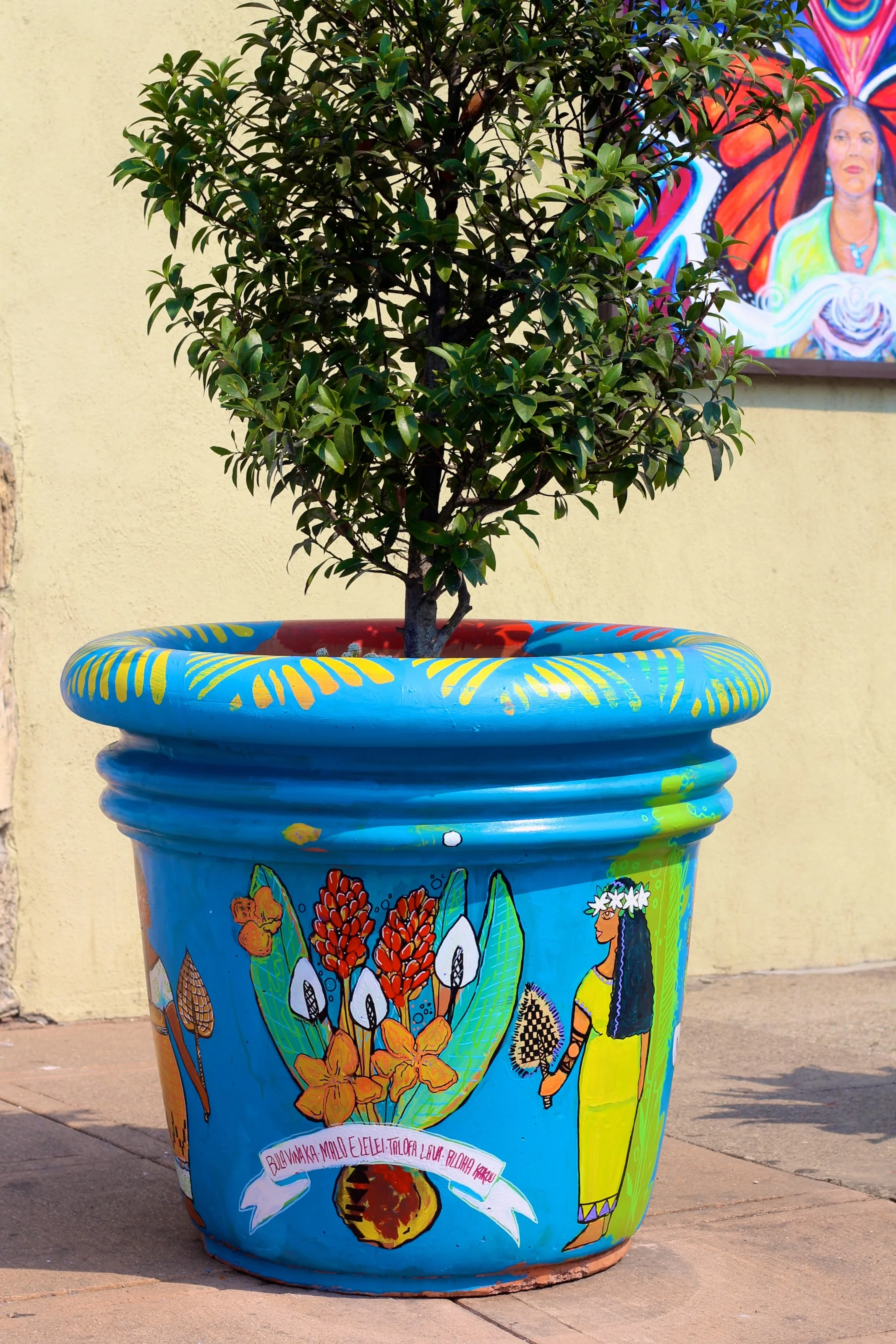 Laurel Planter Art