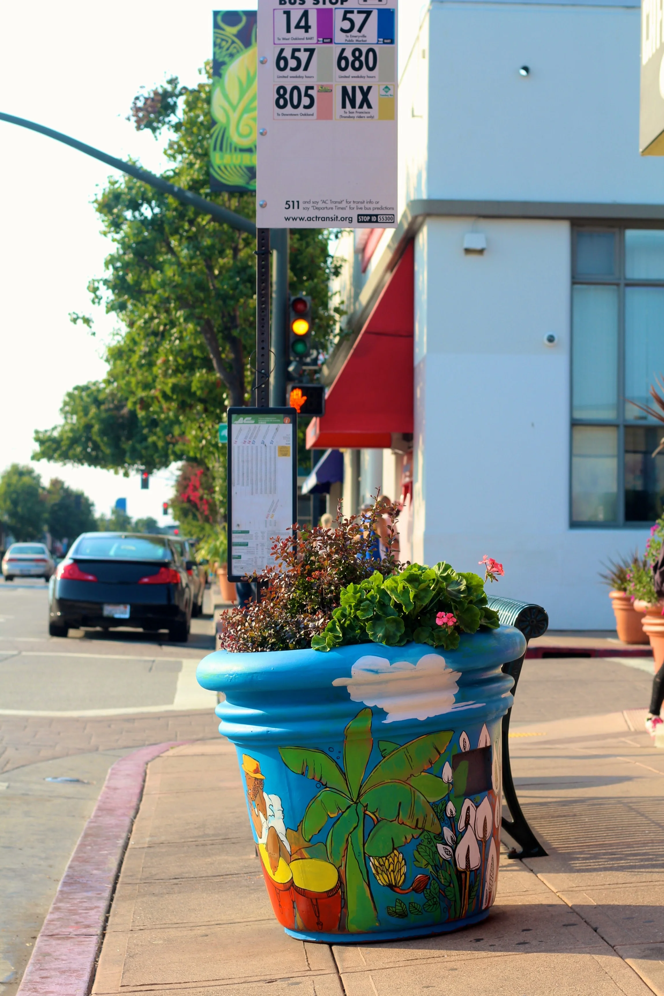 Laurel Planter Art