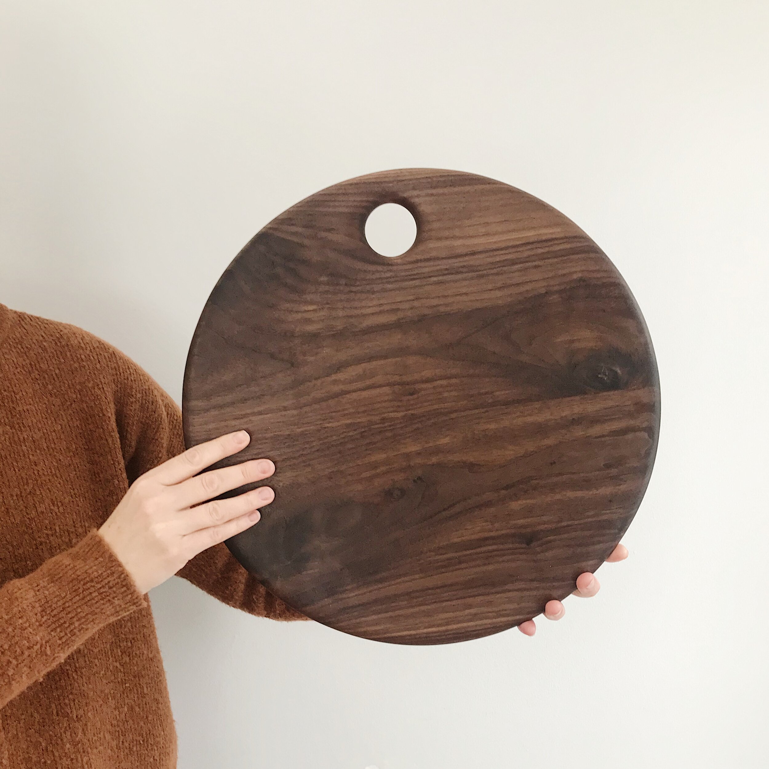 round cutting board