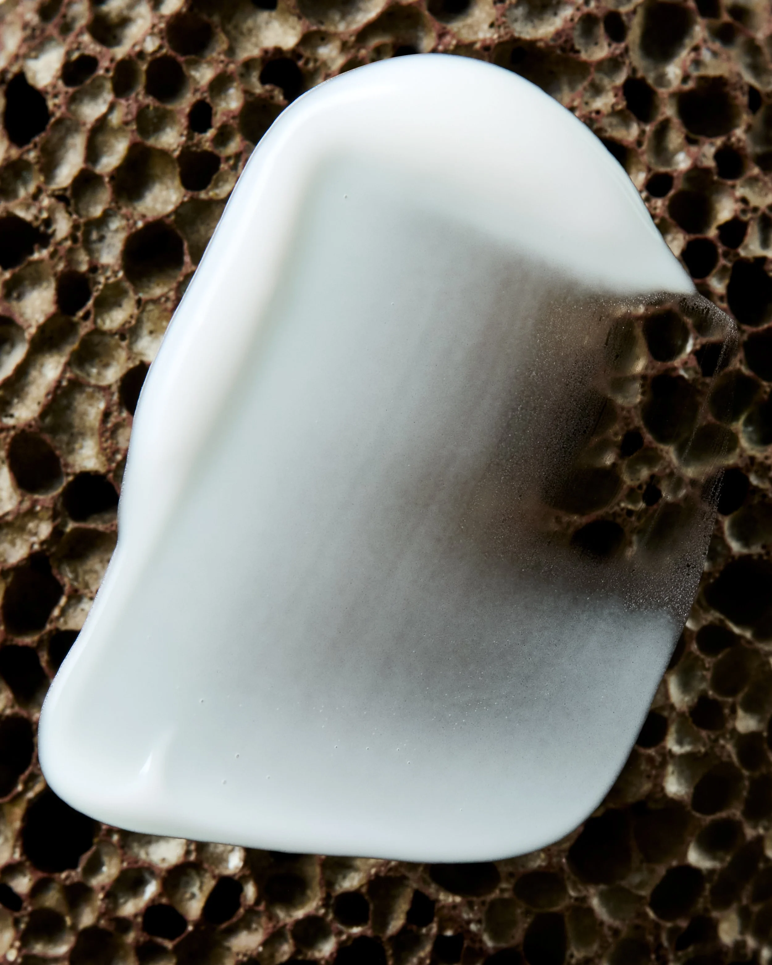LindsayGuscott-TorontoCosmeticsStylist-Lotion1.jpg